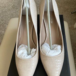 Charles David Pumps, Blush Pink 7M - New in box